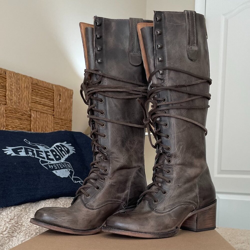 Freebird by Steven Granny Boot Size 8 (Stone)